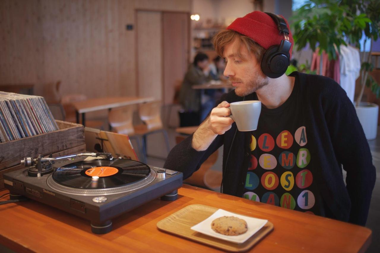 Folk Folk Hostel, Cafe & Bar Исе Екстериор снимка